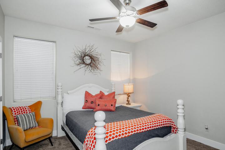 Paradise Village 3 - Grand View Estates