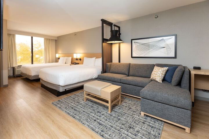 Hyatt Place Roanoke Airport / Valley View Mall