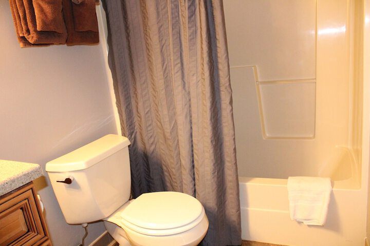 Room 64 of 374