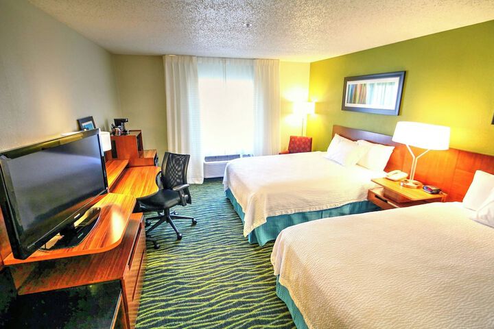 Room 13 of 20