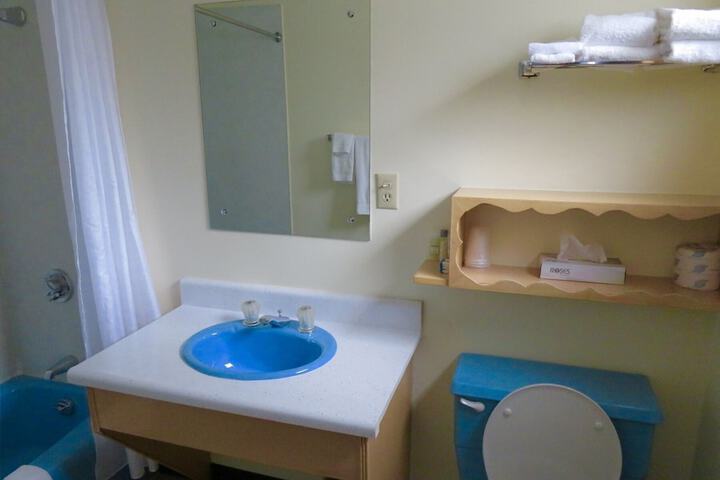 Room 48 of 70