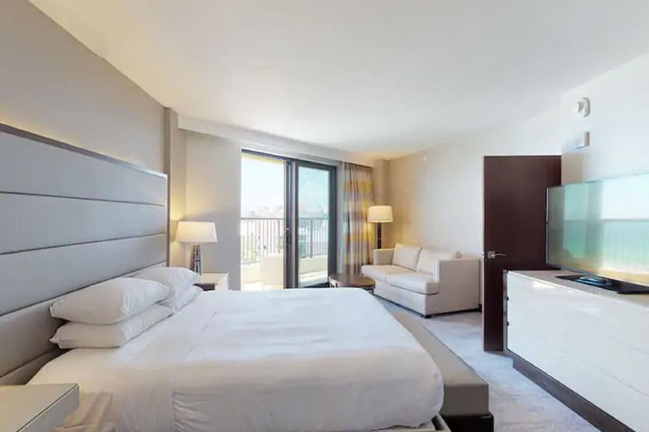 Hilton Marco Island Beach Resort and Spa