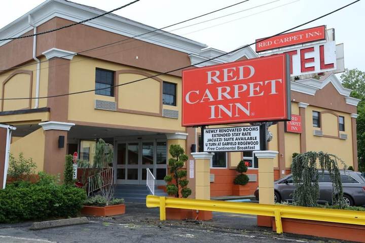 Hotel 2 of 57