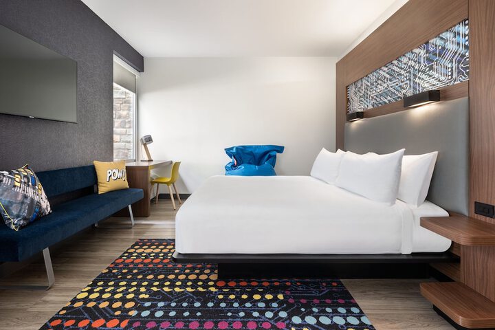 Aloft Beachwood