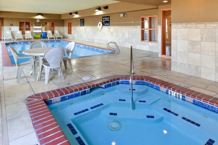 Pool 4 of 41