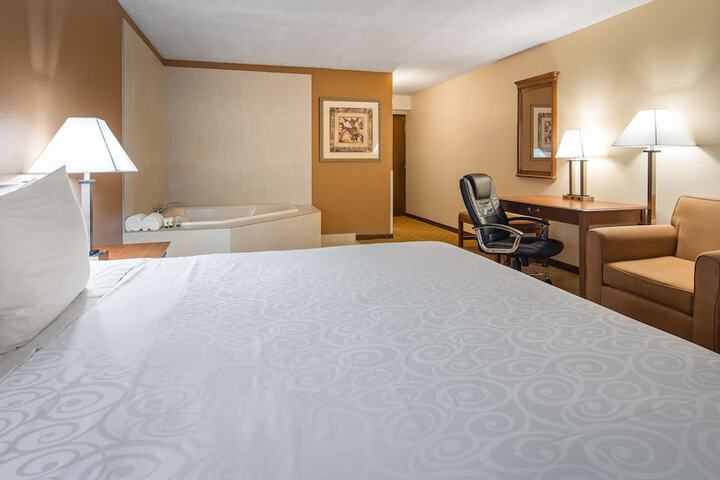 Room 15 of 27