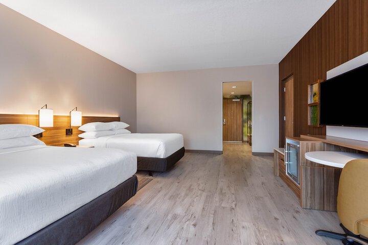 Room 18 of 34