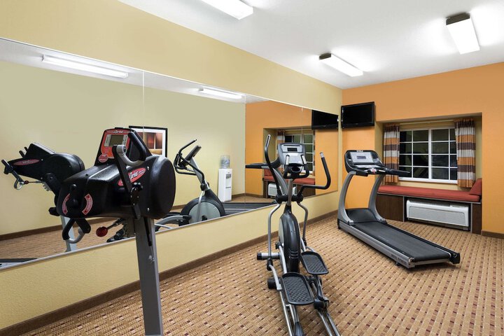 Microtel Inn & Suites by Wyndham Greenville / University Medic