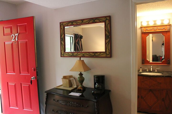 Room 36 of 219