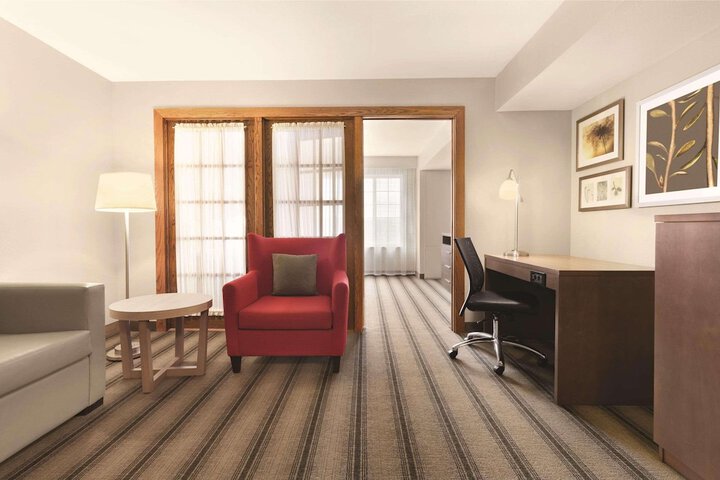 Room 21 of 30
