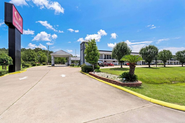 Econo Lodge Inn & Suites Ocean Springs - Biloxi