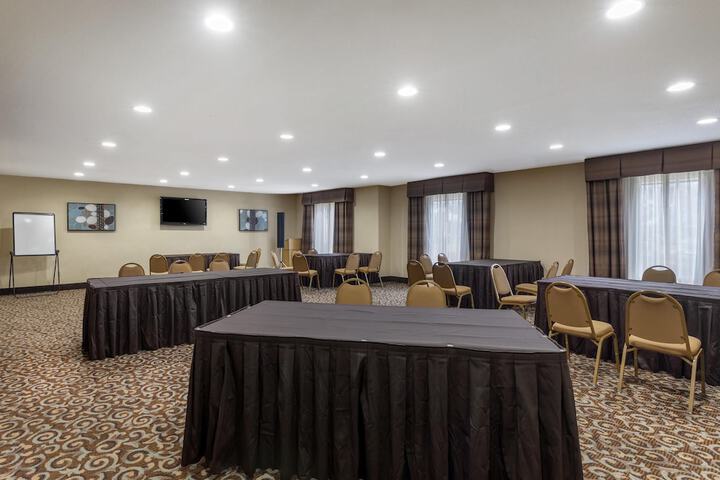 Best Western Bastrop Pines Inn