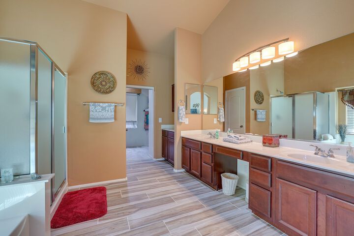 Spacious Maricopa Home Rental w / Pool & Hot Tub!