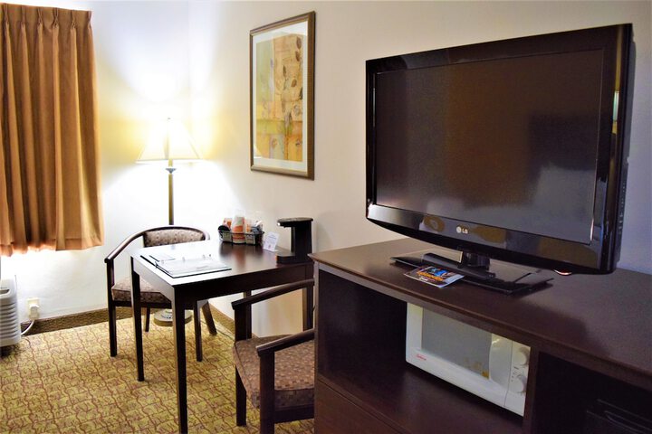 Room 37 of 61
