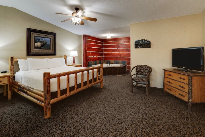 Room 6 of 44