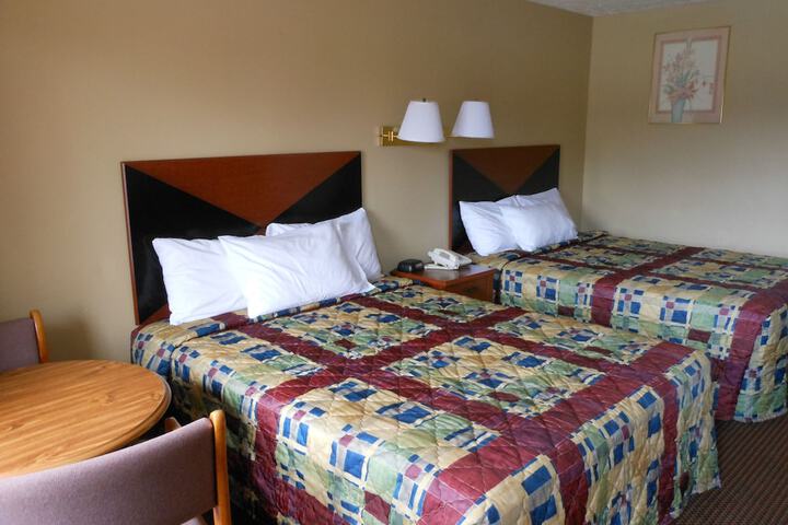 Room 8 of 24