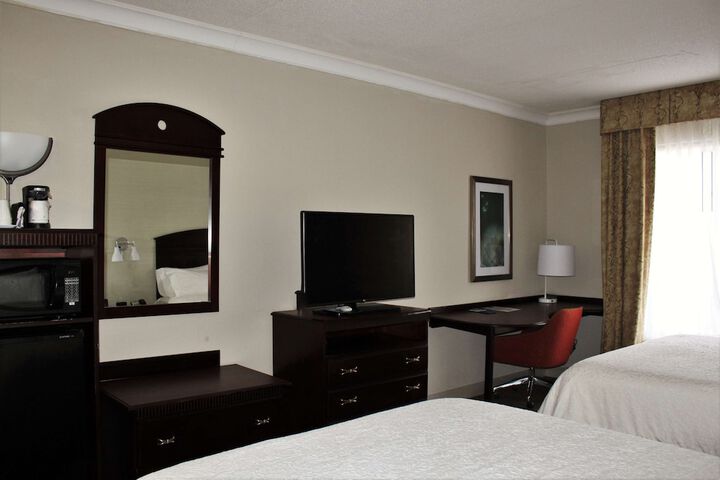 Room 11 of 35