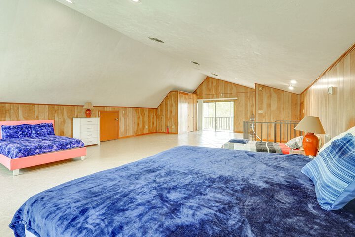 Lake Placid Home w / Screened Porch: Near Lake Clay