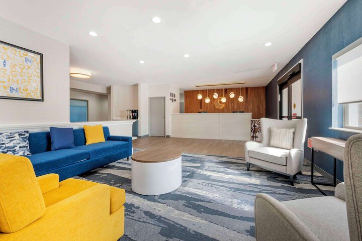 Comfort Inn Kendallville East