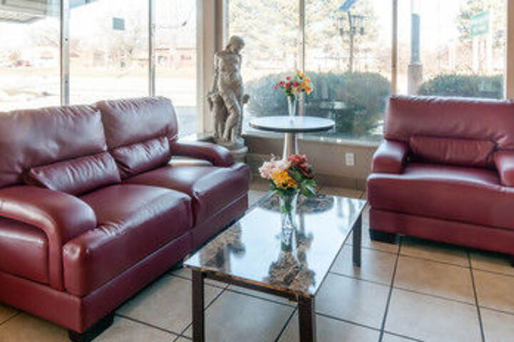 Motown Inn & Suites