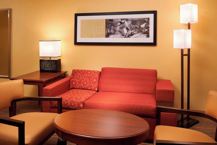 Room 17 of 32