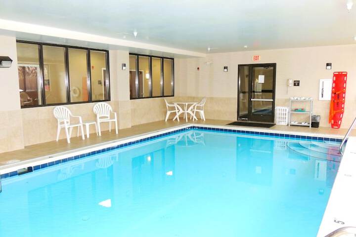 Comfort Suites Twinsburg