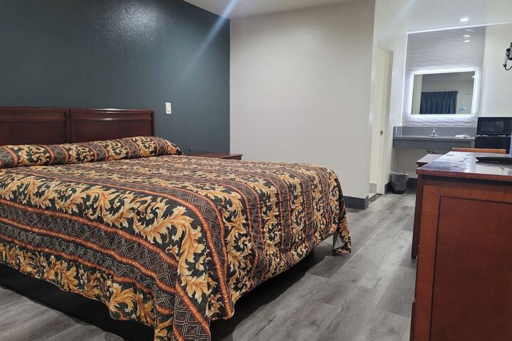 Room 48 of 89