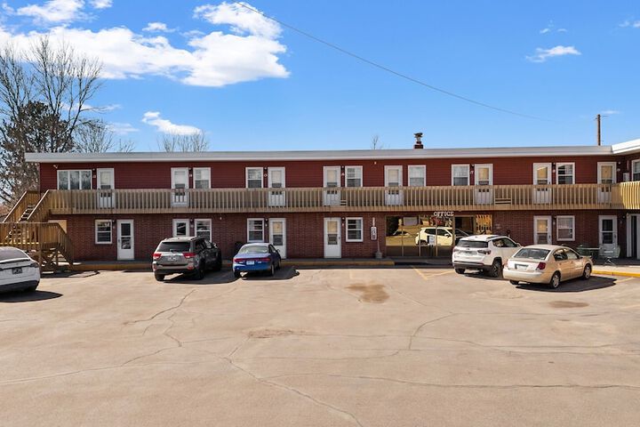 Pine View Inn