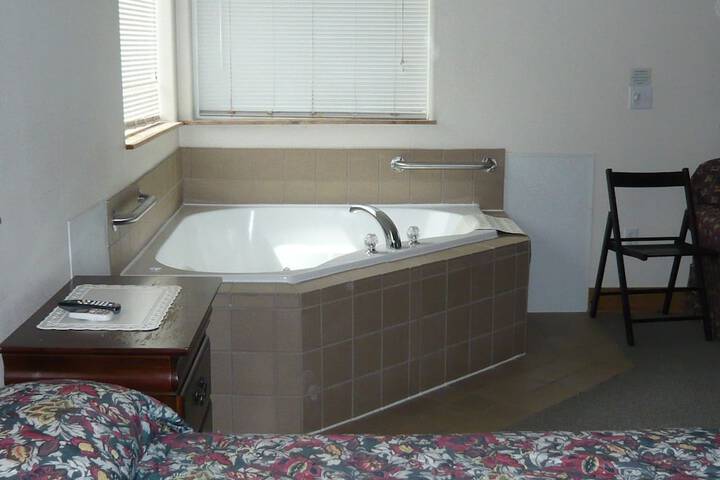 Room 17 of 31