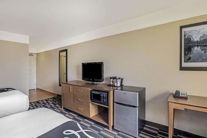 Room 11 of 30