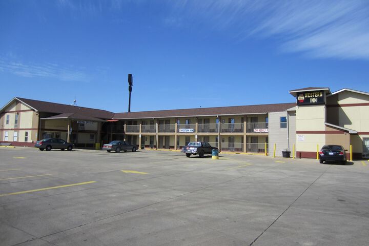 Hotel 7 of 45