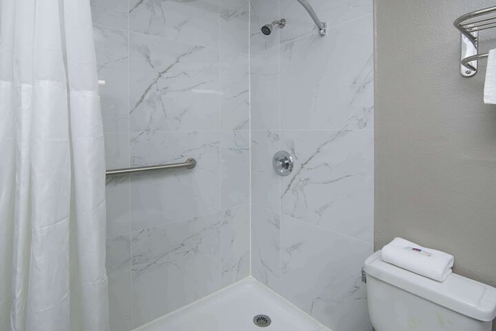Room 12 of 20