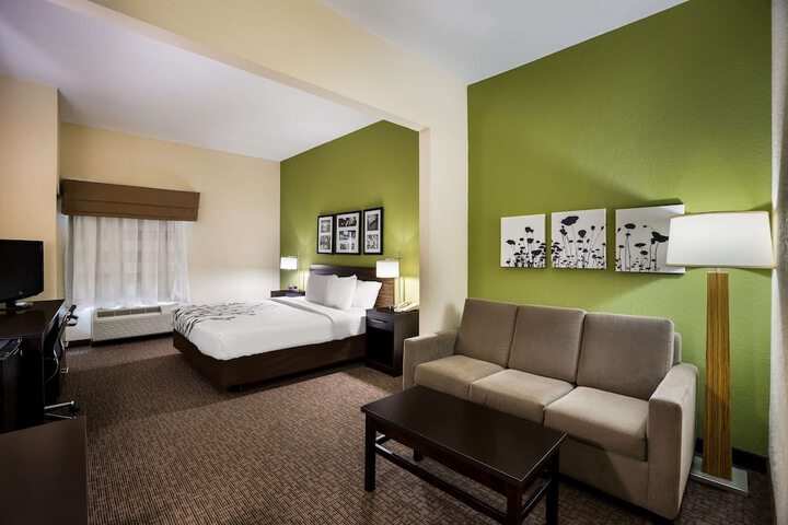 Room 38 of 44