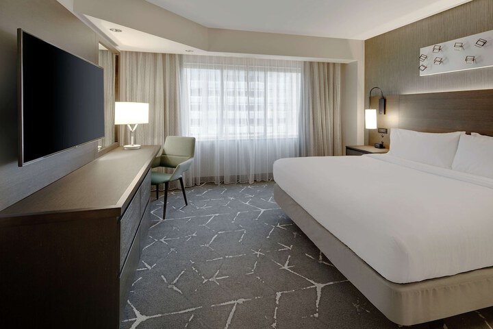 Room 25 of 49