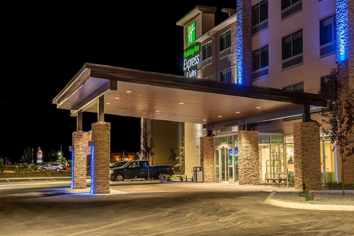 Holiday Inn Express & Suites Moses Lake by IHG