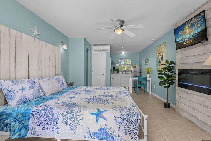 Latitude 26 Waterfront Boutique Resort - Bonita Springs