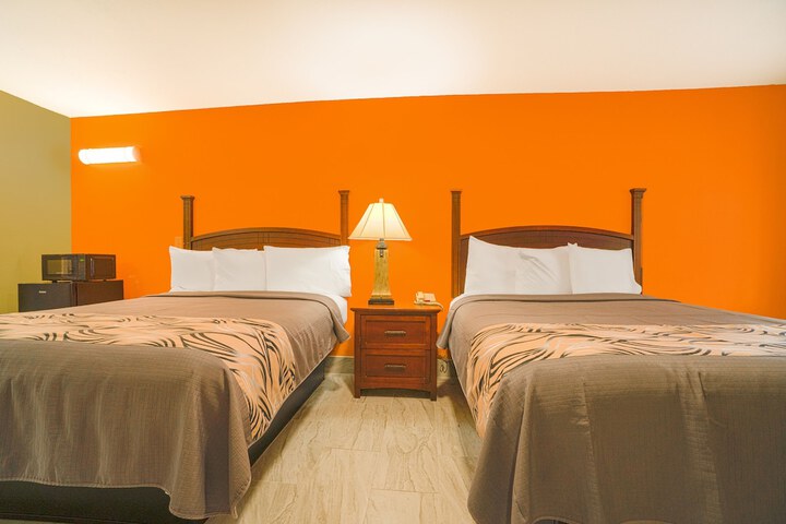 Room 16 of 43