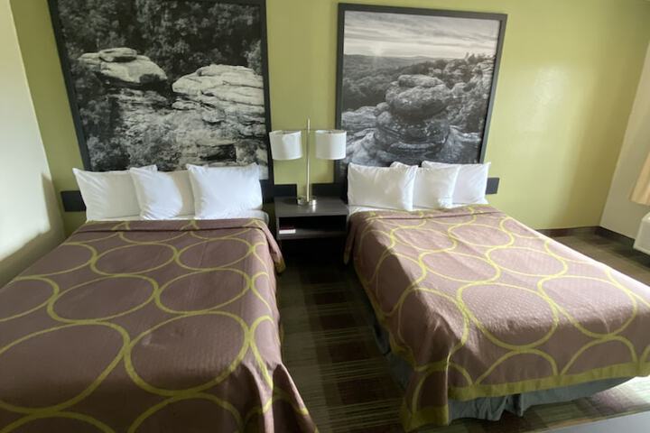 Room 16 of 43