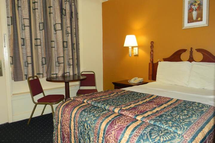 Room 18 of 21
