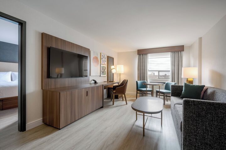 Holiday Inn & Suites Winnipeg Downtown by IHG