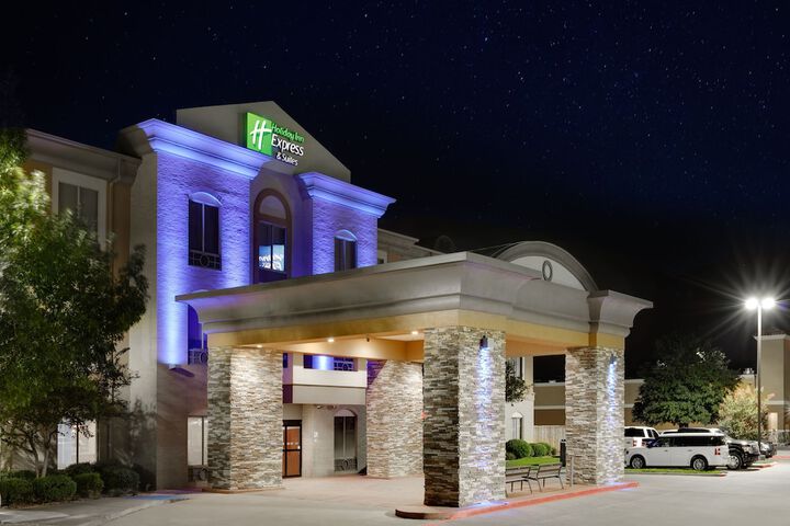 Holiday Inn Express Hotel & Suites Dallas - Duncanville by IHG