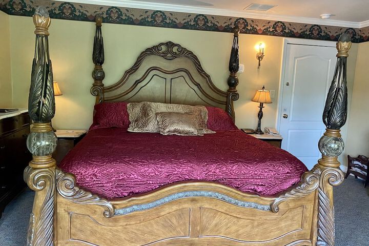 Room 51 of 112