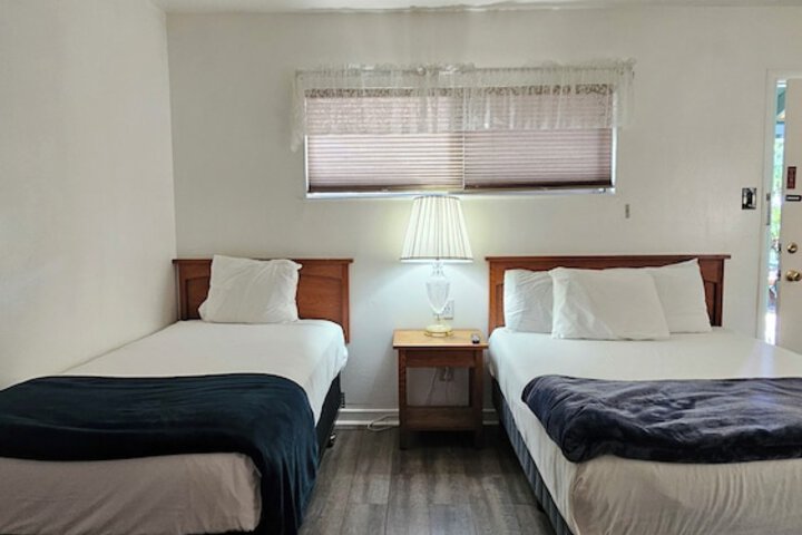 Room 8 of 71