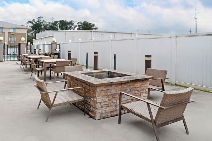 Comfort Inn & Suites Slidell - New Orleans Area