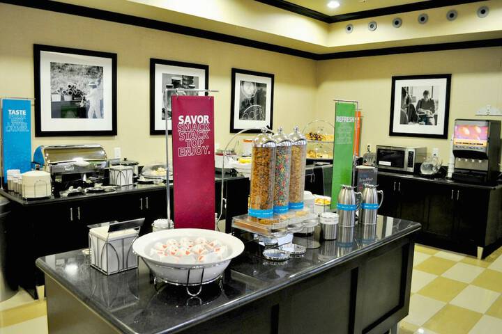 Hampton Inn & Suites Bay City TX