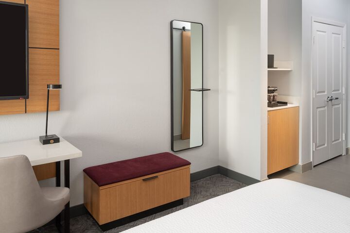 Room 21 of 57
