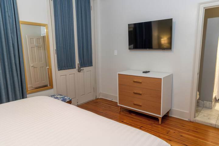 Room 19 of 40