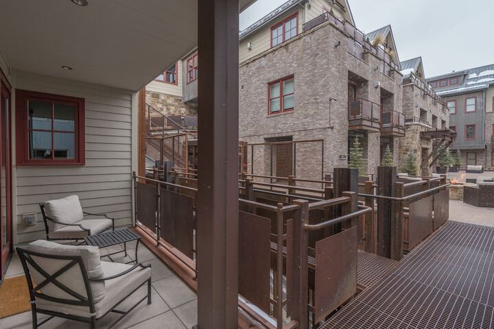 Element 52 Auberge Collection