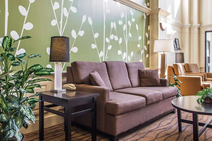 Hotel Interior 10 of 52