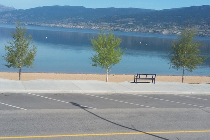 Shoreline Resort